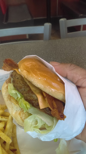 Fast Food Restaurant «Hardees», reviews and photos, 255 S Lowry St, Smyrna, TN 37167, USA