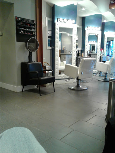 Beauty Salon «Blo Hair Studio», reviews and photos, 517 River Dr, Garfield, NJ 07026, USA