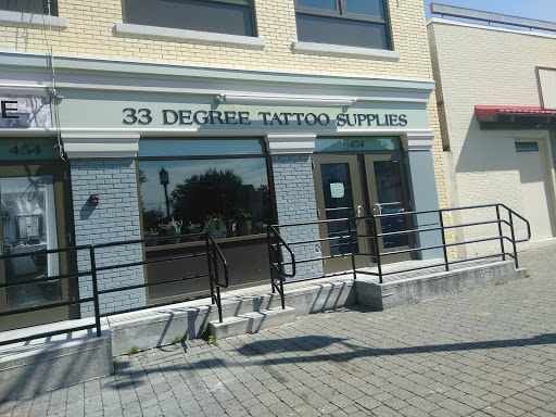 Tattoo Shop «33 Degrees Tattoo Shop», reviews and photos, 454 Park St, Hartford, CT 06106, USA
