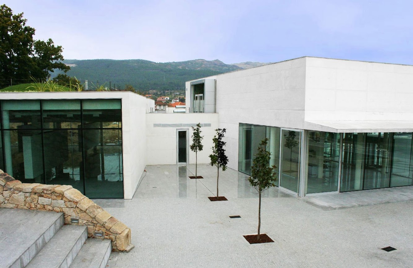 Centro de Artes Nadir Afonso by Louise Braverman