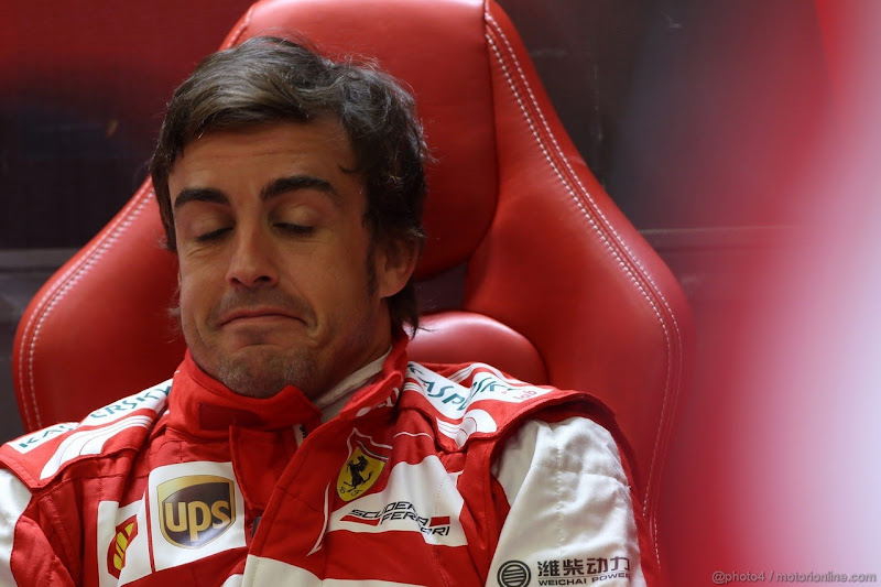 Фернандо Алонсо not bad в гараже Ferrari на Гран-при Бельгии 2013