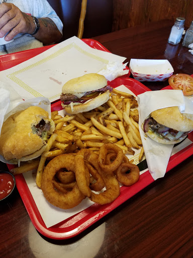 Hamburger Restaurant «Famous Burgers», reviews and photos, 3101 Zinfandel Dr #132, Rancho Cordova, CA 95670, USA