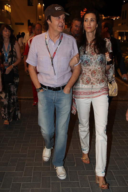 Пол Маккартни с женой Нэнси на Гран-при Абу-Даби 2011