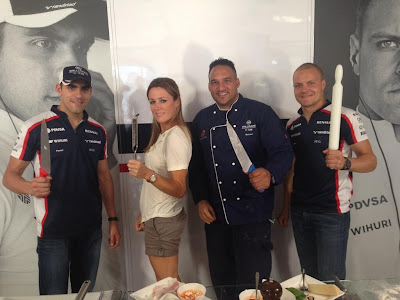 Натали Пинкхэм и пилоты Williams вооружены ножами на Гран-при Италии 2013