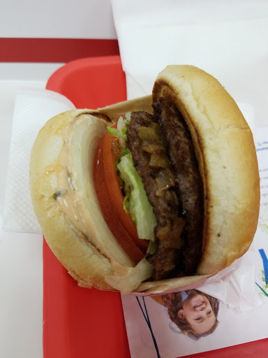 Hamburger Restaurant «In-N-Out Burger», reviews and photos, 21620 Valley Blvd, Walnut, CA 91789, USA
