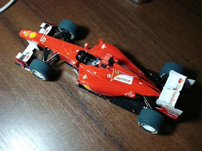 бумажные модель болида Ferrari F150 Italia Фернандо Алонсо на Гран-при Великобритании 2011