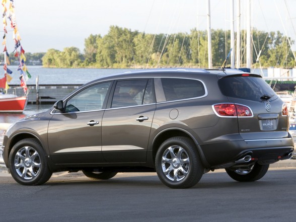 Buick Enclave CLX 2008 - Rear Side View