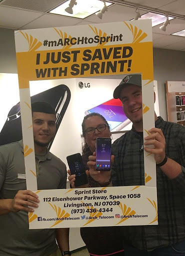 Cell Phone Store «Sprint Store», reviews and photos, 112 Eisenhower Pkwy Suite ACE1058, Livingston, NJ 07039, USA
