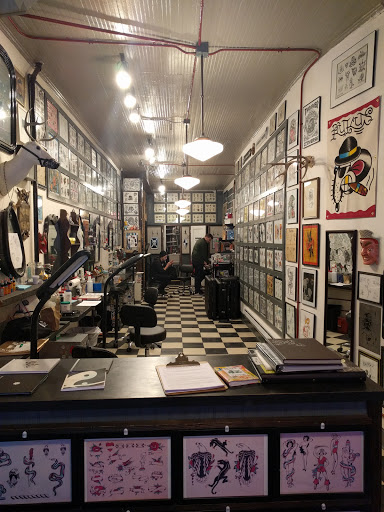Tattoo Shop «Black Square Tattoo», reviews and photos, 552 Grand St, Brooklyn, NY 11211, USA