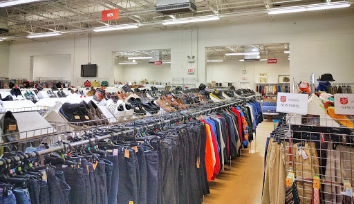Thrift Store «The Salvation Army Family Store», reviews and photos, 800 E 162nd St, South Holland, IL 60473, USA