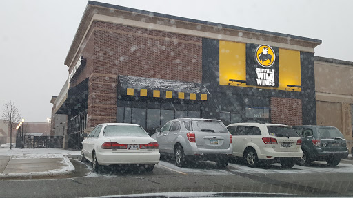 Chicken Wings Restaurant «Buffalo Wild Wings», reviews and photos, 3011 Westgate Mall, Fairview Park, OH 44126, USA