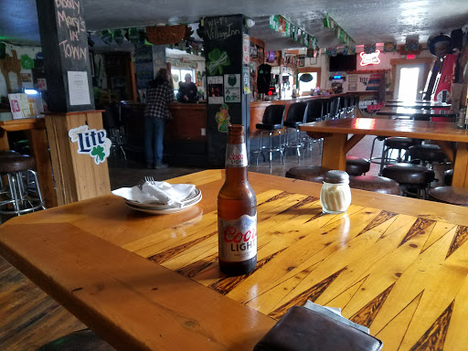 Bar & Grill «Village Inn», reviews and photos, 5875 Longacre Ln, Chippewa Lake, OH 44215, USA