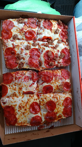 Pizza Restaurant «Little Caesars Pizza», reviews and photos, 1633 N State St, Greenfield, IN 46140, USA