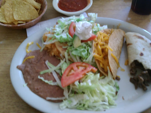 Mexican Restaurant «Jalisco Taqueria», reviews and photos, 1109 C St, Floresville, TX 78114, USA
