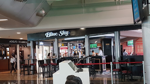 Blue Sky Bar, Aeropuerto Internacional de Monterrey, Carretera Miguel Alemán, km 24, 66600 Cd Apodaca, N.L., México, Restaurante | NL