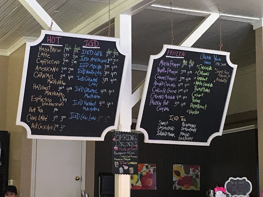Cafe «Weeping Willow Cafe», reviews and photos, 704 W 3rd St, Thibodaux, LA 70301, USA