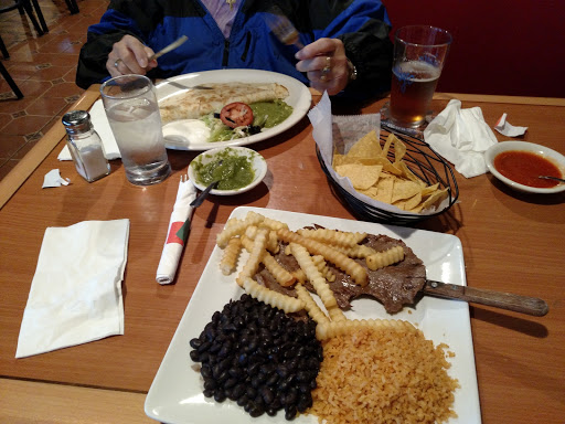Mexican Restaurant «Los Mariachis Southington», reviews and photos, 2176 West St, Southington, CT 06489, USA