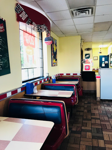 Mexican Restaurant «Taco Bell», reviews and photos, 110 N Black Horse Pike, Williamstown, NJ 08094, USA