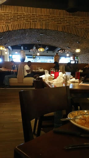 Restaurant «Uncle Julios Mexican From Scratch», reviews and photos, 5 Woodfield Mall, Schaumburg, IL 60173, USA