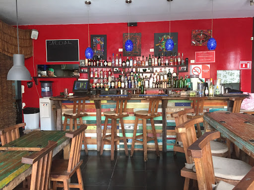 Oko Noodle Bar, Plaza la Alhondiga Local 1F, La Lejona Seccion 2, 37700 San Miguel de Allende, Gto., México, Bar restaurante | GTO