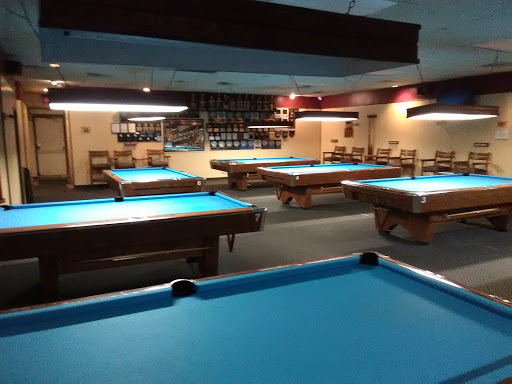 Pool Hall «Cushions Billiards & Lounge», reviews and photos, 5986 Westerville Rd, Westerville, OH 43081, USA
