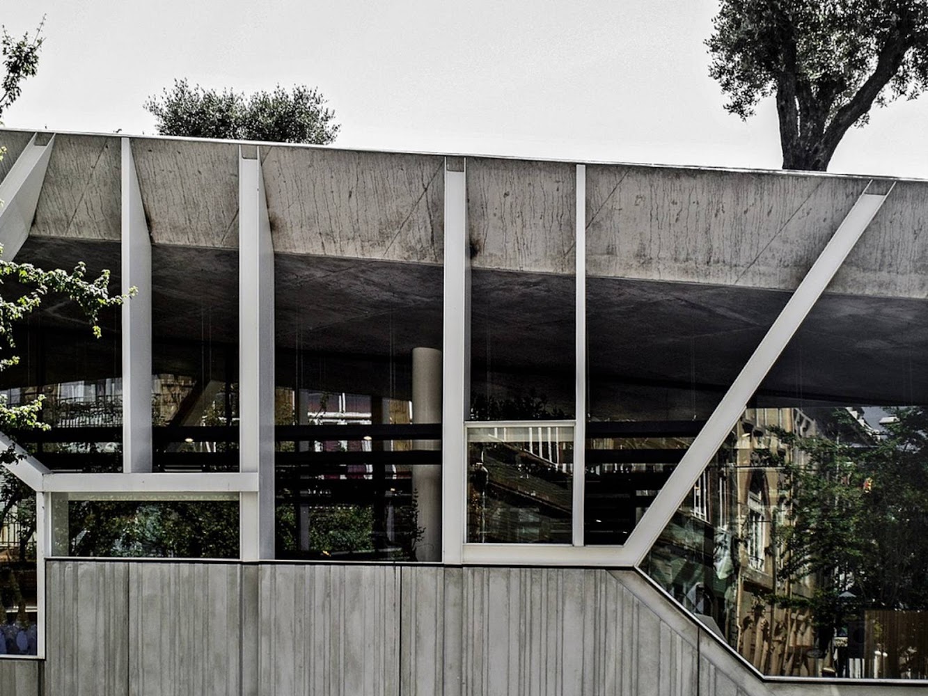 Praça de Lisboa by Balonas Menano Architects