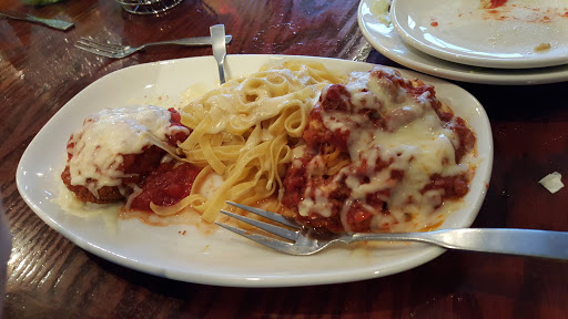 Italian Restaurant «Olive Garden», reviews and photos, 1 Worcester Rd, Framingham, MA 01701, USA