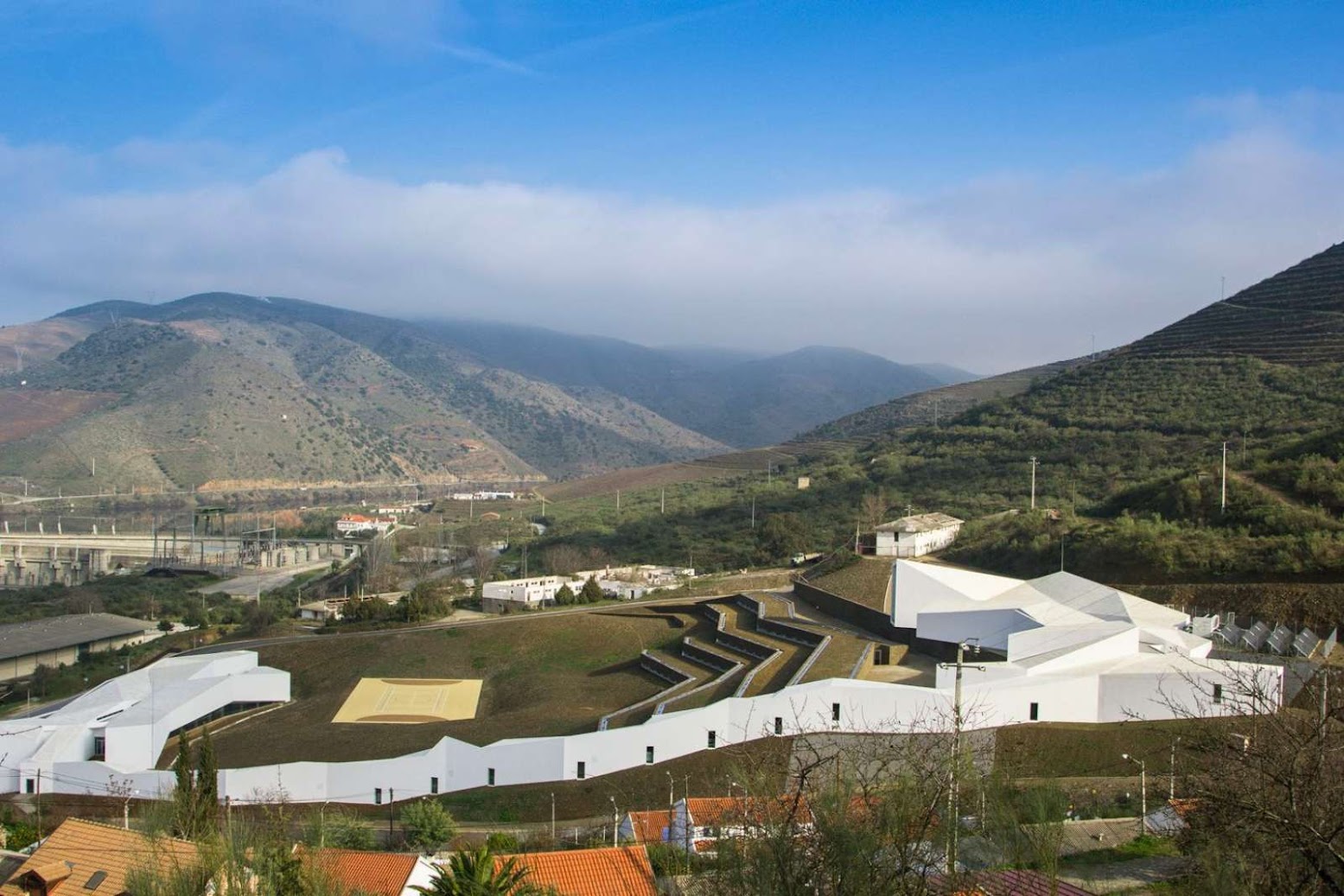 Rowing High Performance Centre by Alvaro Andrade