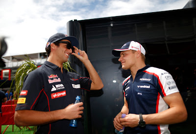 Даниэль Риккардо и Вальтери Боттас на Гран-при Испании 2013