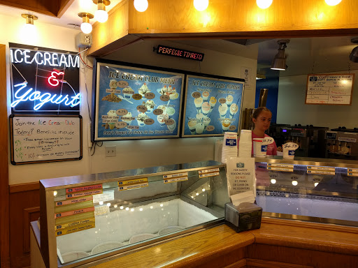 Ice Cream Shop «CTC Ice Cream & Yogurt Club», reviews and photos, 1201 US-1, North Palm Beach, FL 33408, USA