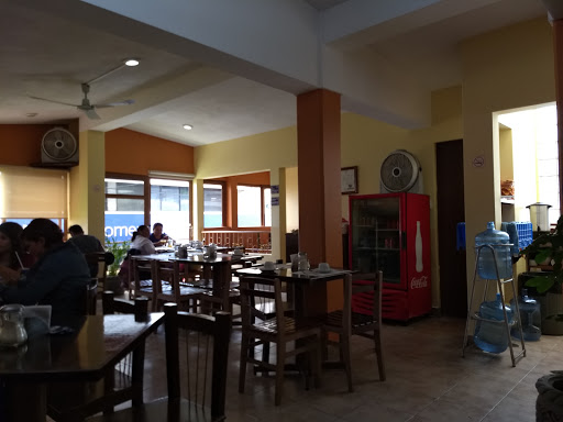 La Gloria (Restaurant), Calle 2 Sur 124, Centro de la Ciudad, 75700 Tehuacán, Pue., México, Restaurantes o cafeterías | PUE