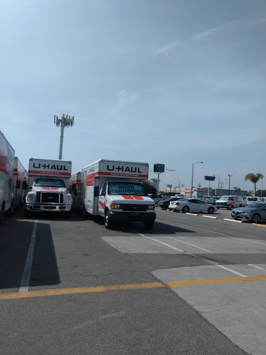Truck Rental Agency «U-Haul Moving & Storage of Inglewood», reviews and photos, 964 South La Brea Ave, Inglewood, CA 90301, USA