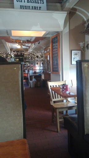 Breakfast Restaurant «Railway Cafe», reviews and photos, 938 Lees River Ave, Somerset, MA 02726, USA