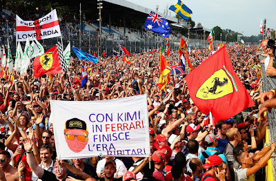 баннер болельщика в поддержку перехода Кими Райкконен в Ferrari на Гран-при Италии 2013