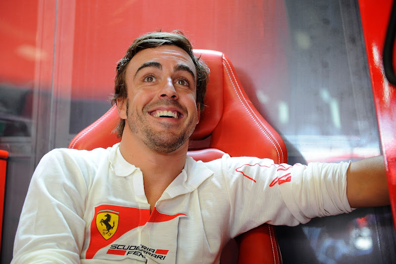панический смех Фернандо Алонсо на Гран-при Италии 2013