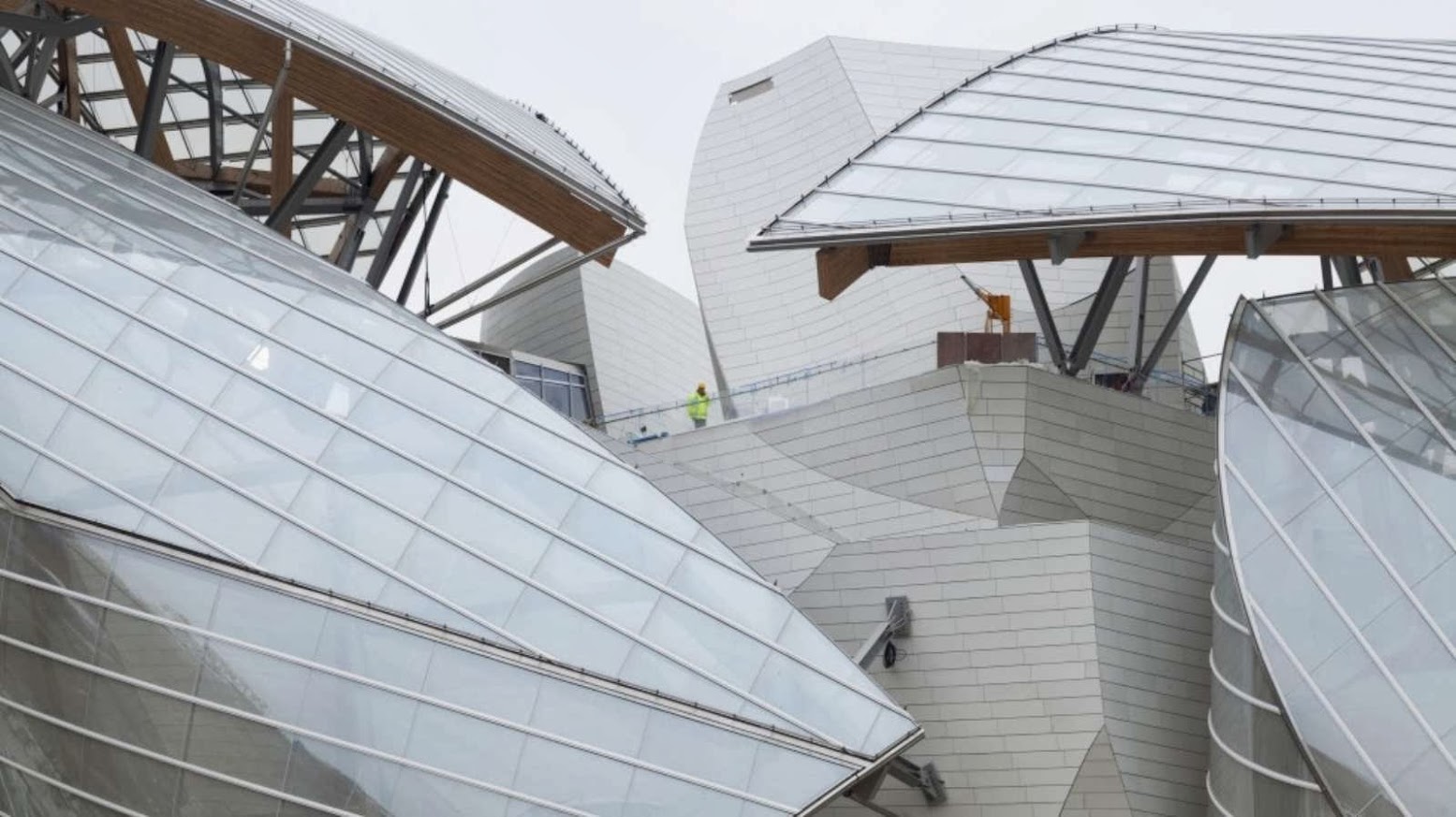 Fondation Louis Vuitton pour la création by Frank