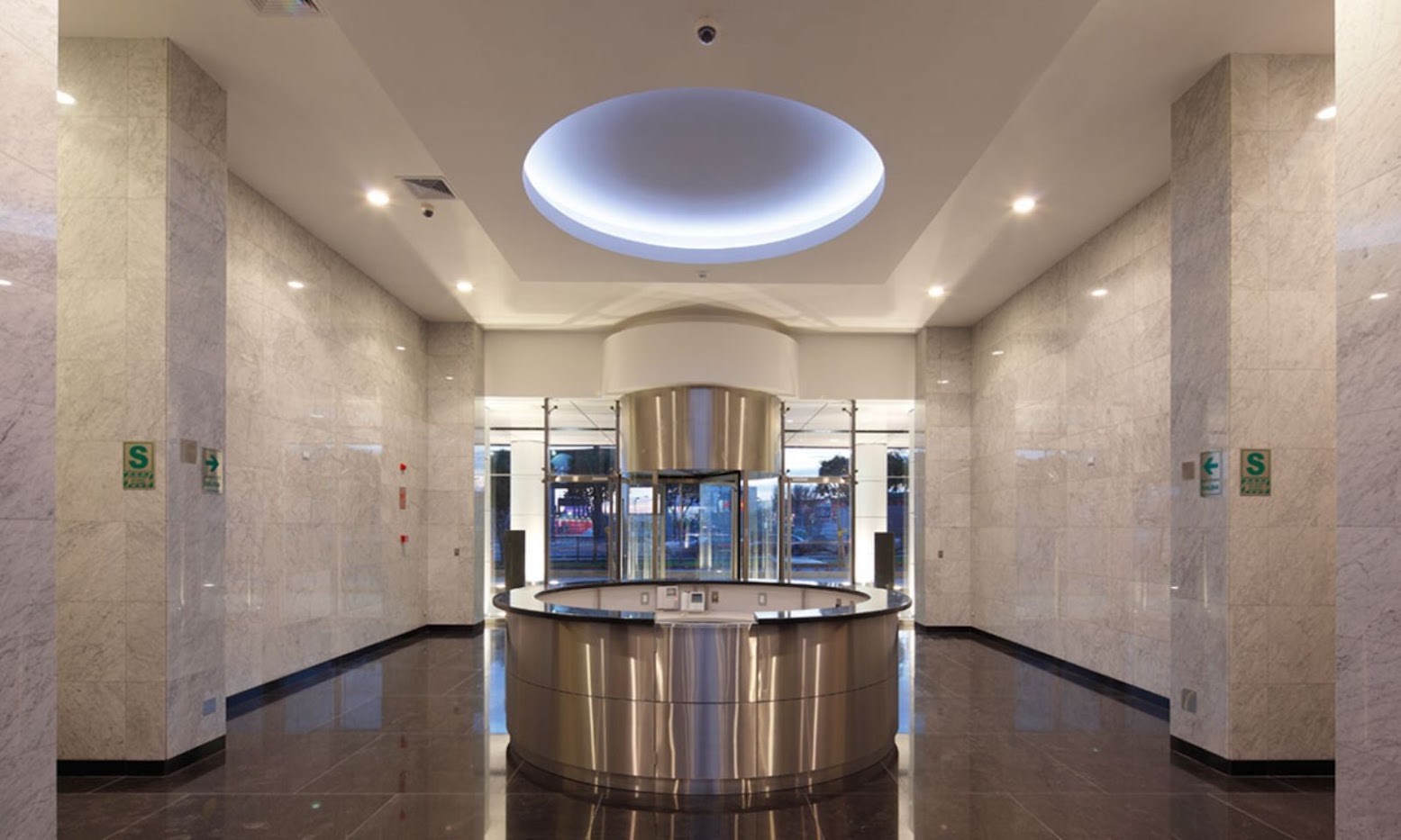 Torre Omega by Metropolis