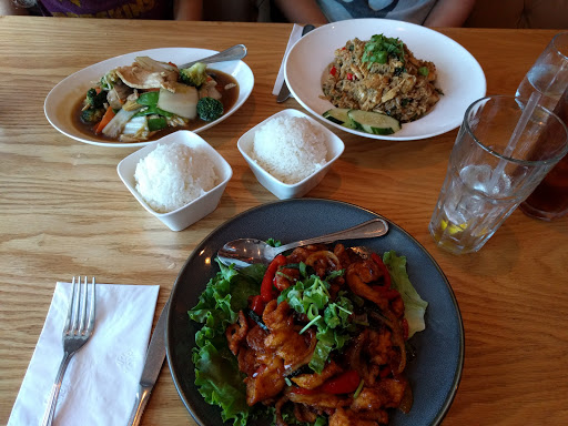 Restaurant «Finn Thai Restaurant & Bar», reviews and photos, 126 N Maple Ave, Purcellville, VA 20132, USA