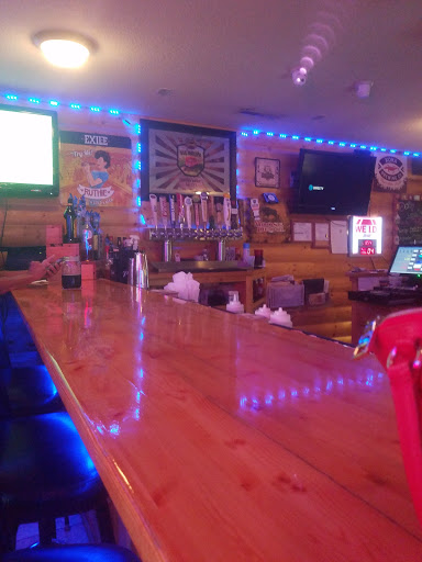Restaurant «Shueys Restaurant & Lounge», reviews and photos, 1158 Club Rd NE, Cedar Rapids, IA 52404, USA