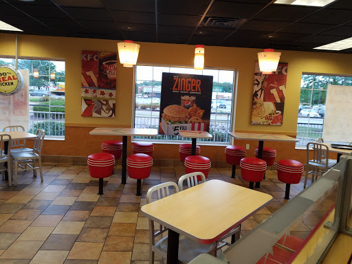 Fast Food Restaurant «KFC», reviews and photos, 6901 Dempster St, Morton Grove, IL 60053, USA
