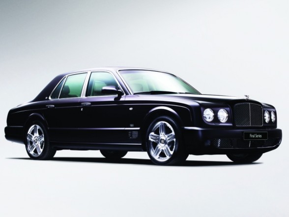 Bentley Arnage Final Series 2009 - Front Angle View