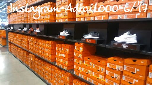 Sportswear Store «Nike East Los Angeles», reviews and photos, 4585 Whittier Blvd, East Los Angeles, CA 90022, USA