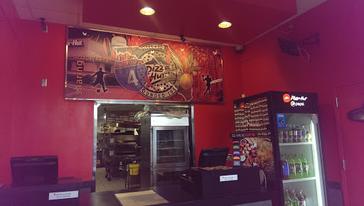 Pizza Restaurant «Pizza Hut», reviews and photos, 7557 Osceola Polk Line Rd, Kissimmee, FL 34747, USA