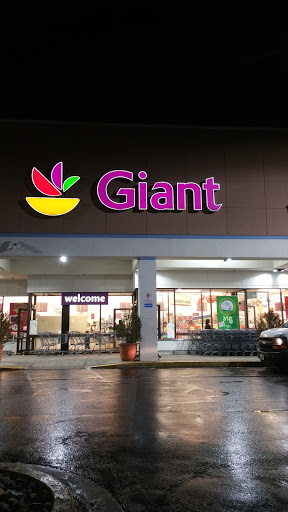 Supermarket «Giant», reviews and photos, 18250 Flower Hill Way, Gaithersburg, MD 20879, USA