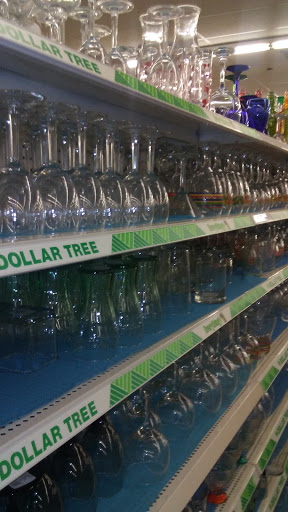 Dollar Store «Dollar Tree», reviews and photos, 906 W Broadway Ave, Minneapolis, MN 55411, USA