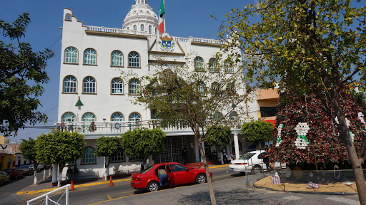 Presidencia Municipal El Salto, Ramón Corona 1, Centro, 45680 El Salto, Jal., México, Oficinas de administración del condado | JAL