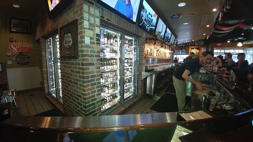 Bar & Grill «World of Beer», reviews and photos, 1727 Freedom Dr, Naperville, IL 60563, USA