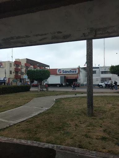 Super Sanchez G60, Francisco I. Madero 108, Centro, 86750 Frontera, Tab., México, Supermercado | TAB