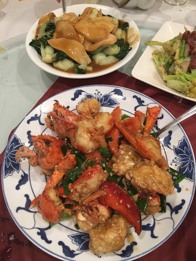 Chinese Restaurant «West Lake Chinese Seafood Restaurant», reviews and photos, 1016 NJ-34, Matawan, NJ 07747, USA