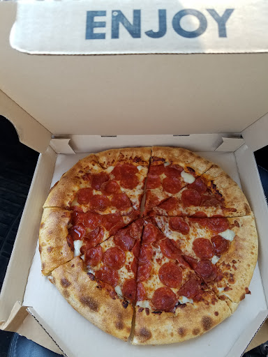 Pizza Restaurant «Pizza Hut», reviews and photos, 8609 University Blvd, Coraopolis, PA 15108, USA
